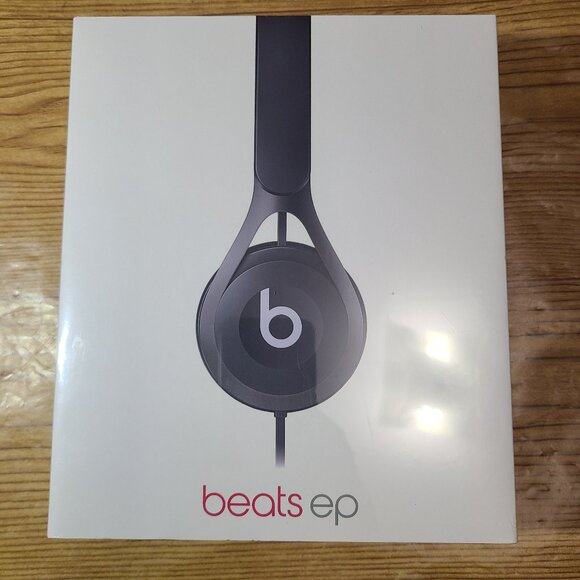 Beats ep Headphones (NEW) - Picture 1 of 5